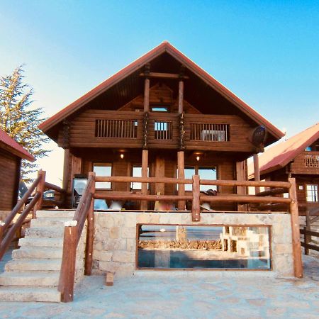 Mountain Chalet Ковілян Екстер'єр фото