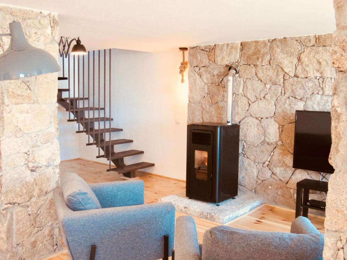 Mountain Chalet Ковілян Екстер'єр фото