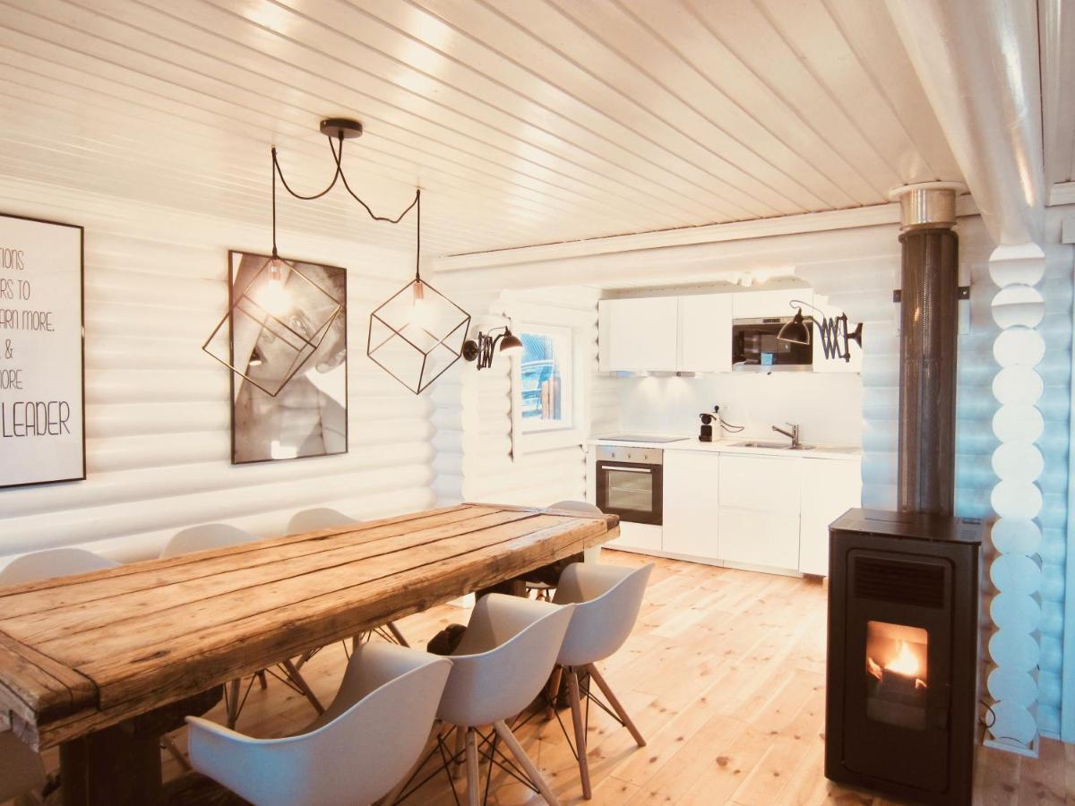 Mountain Chalet Ковілян Екстер'єр фото