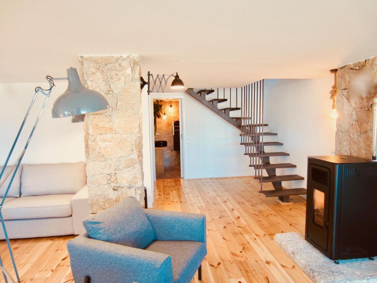 Mountain Chalet Ковілян Екстер'єр фото